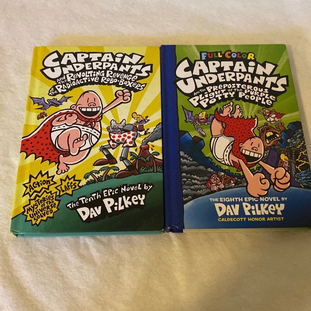 Captain underpants book set (2)